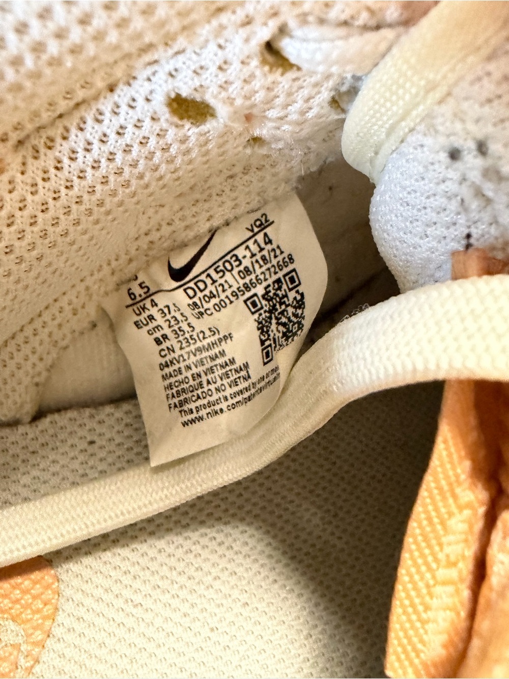 Nike woman dunks - Picture 2 of 3